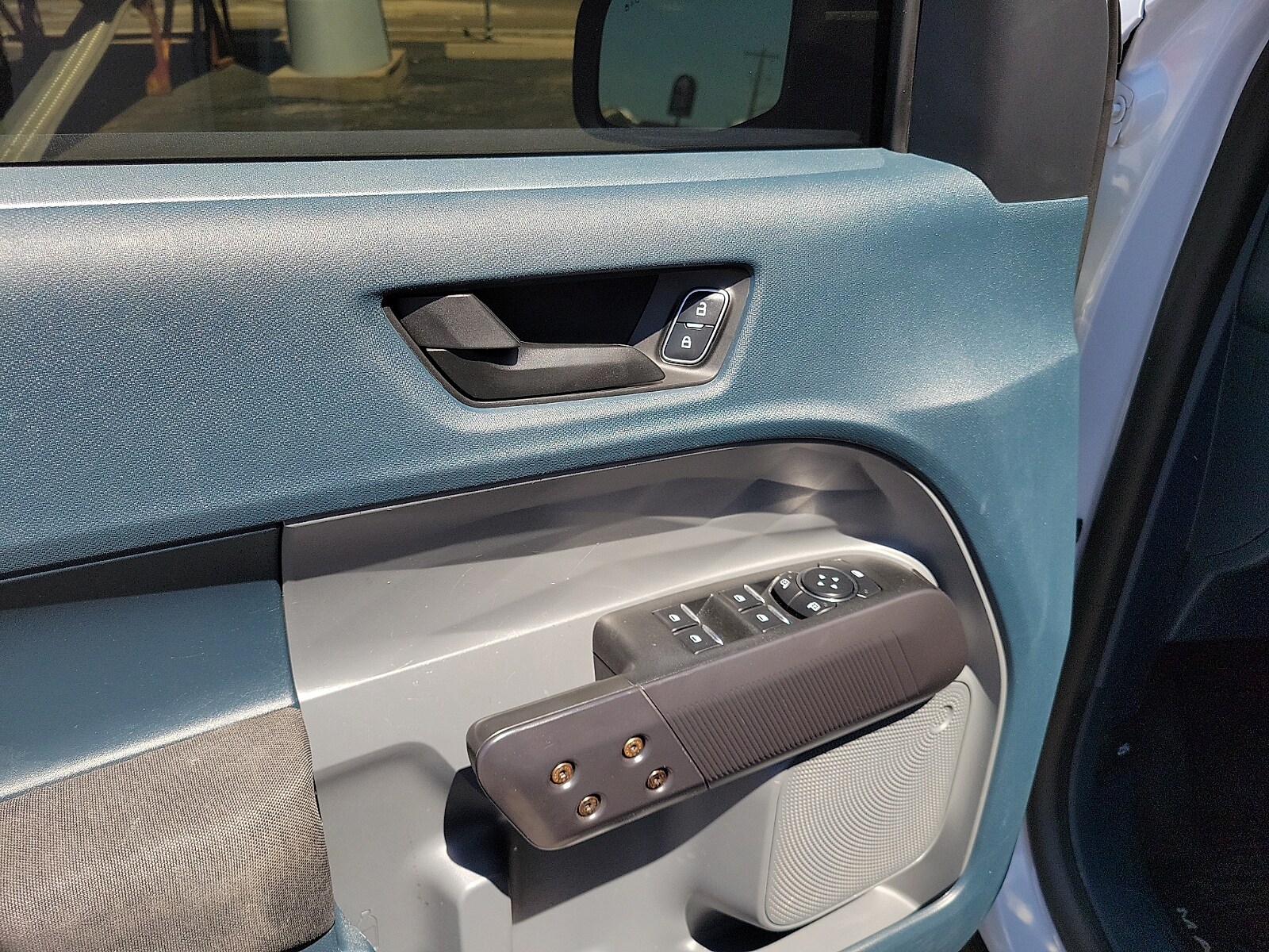 2025 Ford Maverick XL - Photo 11