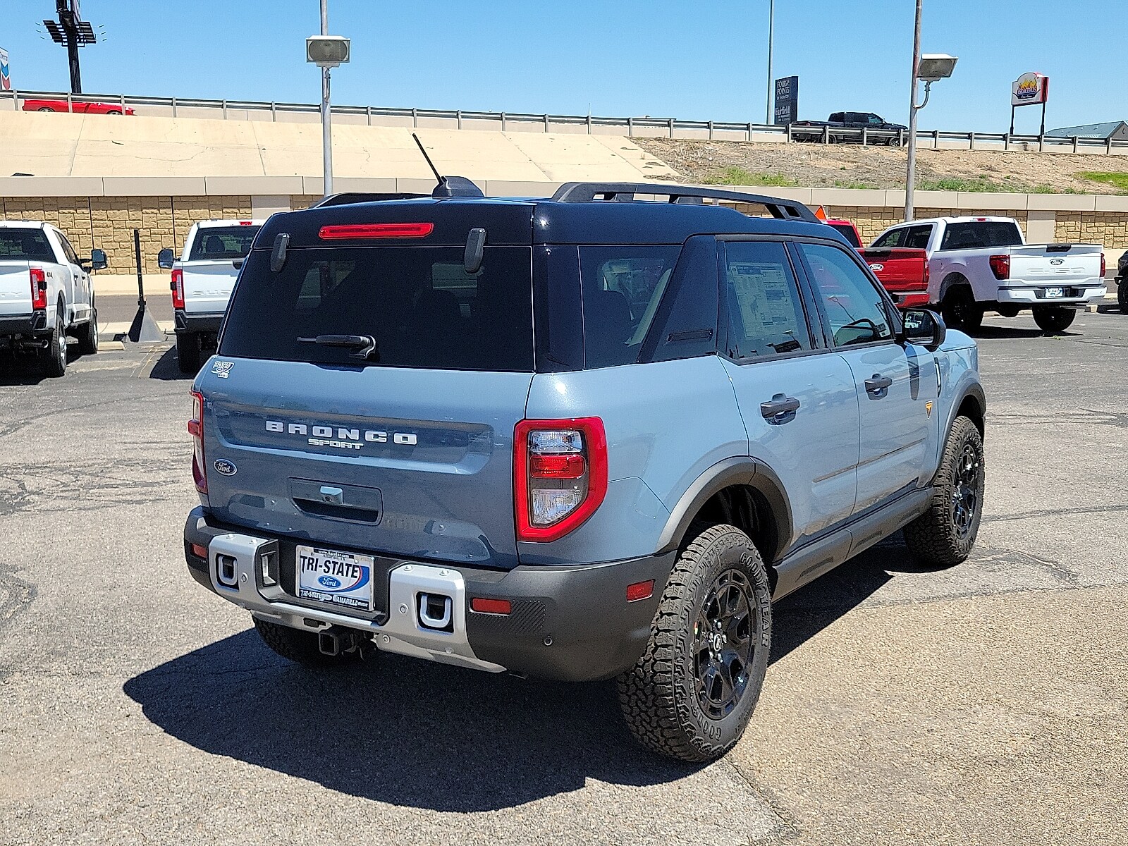 2025 Ford Bronco Sport Badlands photo 4