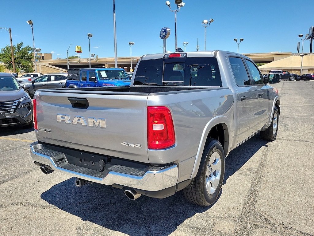Used 2025 RAM 1500 Big Horn/Lone Star 4x4 Crew Cab 144.5 in. WB