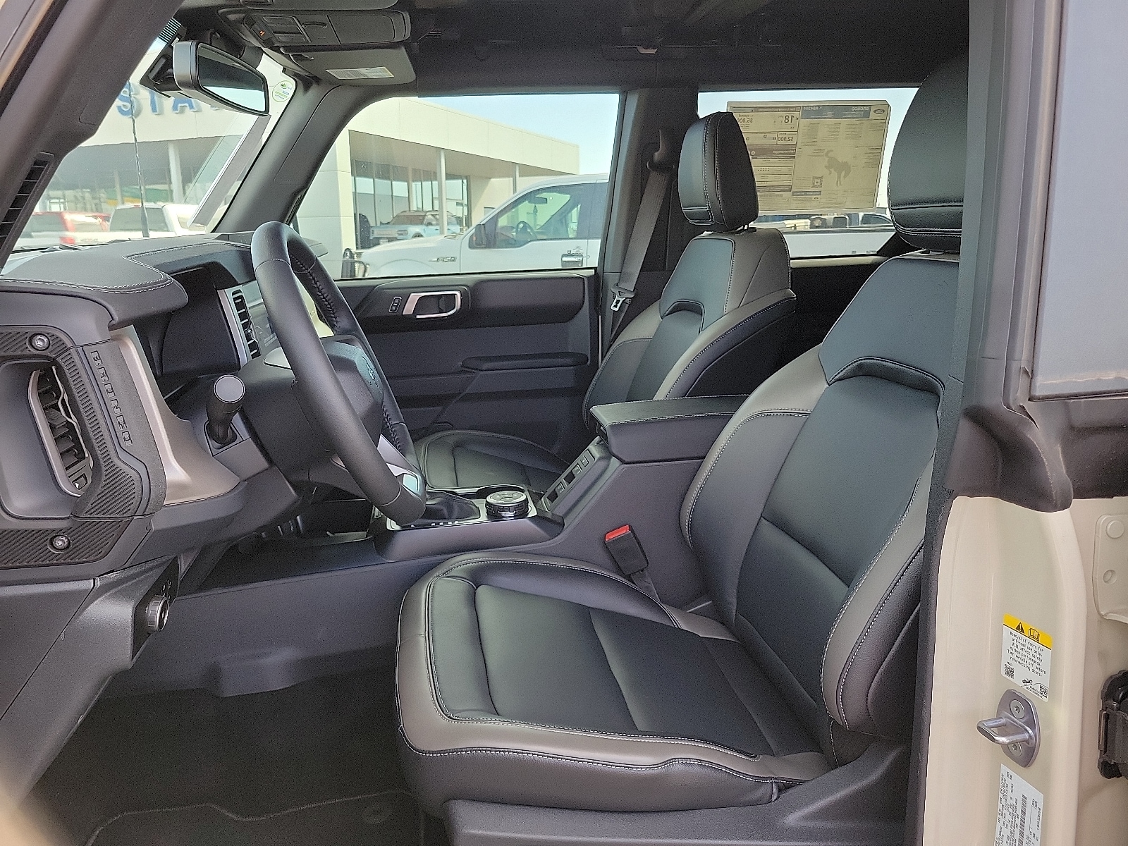 2025 Ford Bronco 4-Door Outer Banks - Photo 12