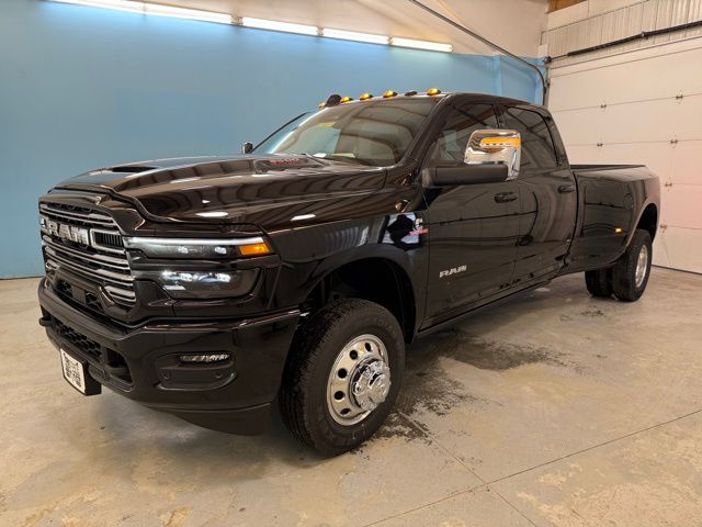 2026 RAM Ram 3500 Pickup Laramie's photo