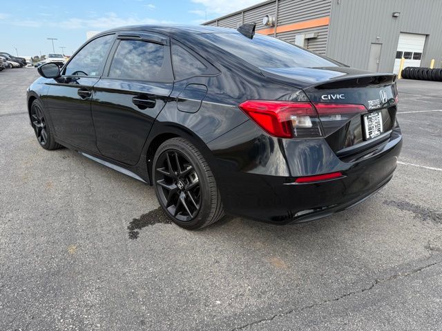 2022 Honda Civic Sport photo 3