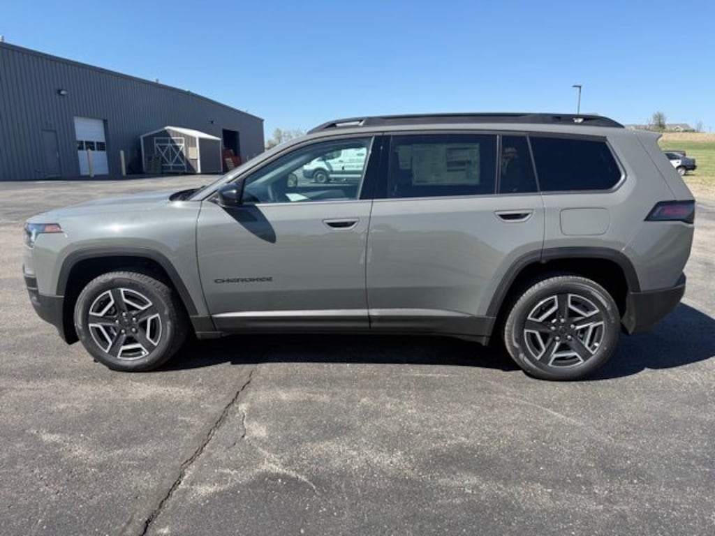 New 2026 Jeep Cherokee LAREDO 4X4 Sport Utility