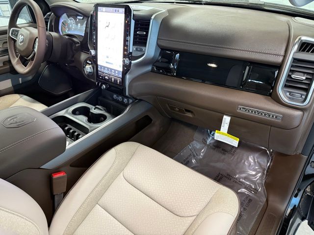 2025 RAM 1500 Laramie - Photo 17