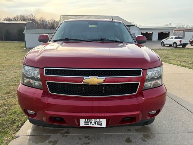 Used 2013 Chevrolet Suburban LT with VIN 1GNSKJE73DR241946 for sale in Kansas City