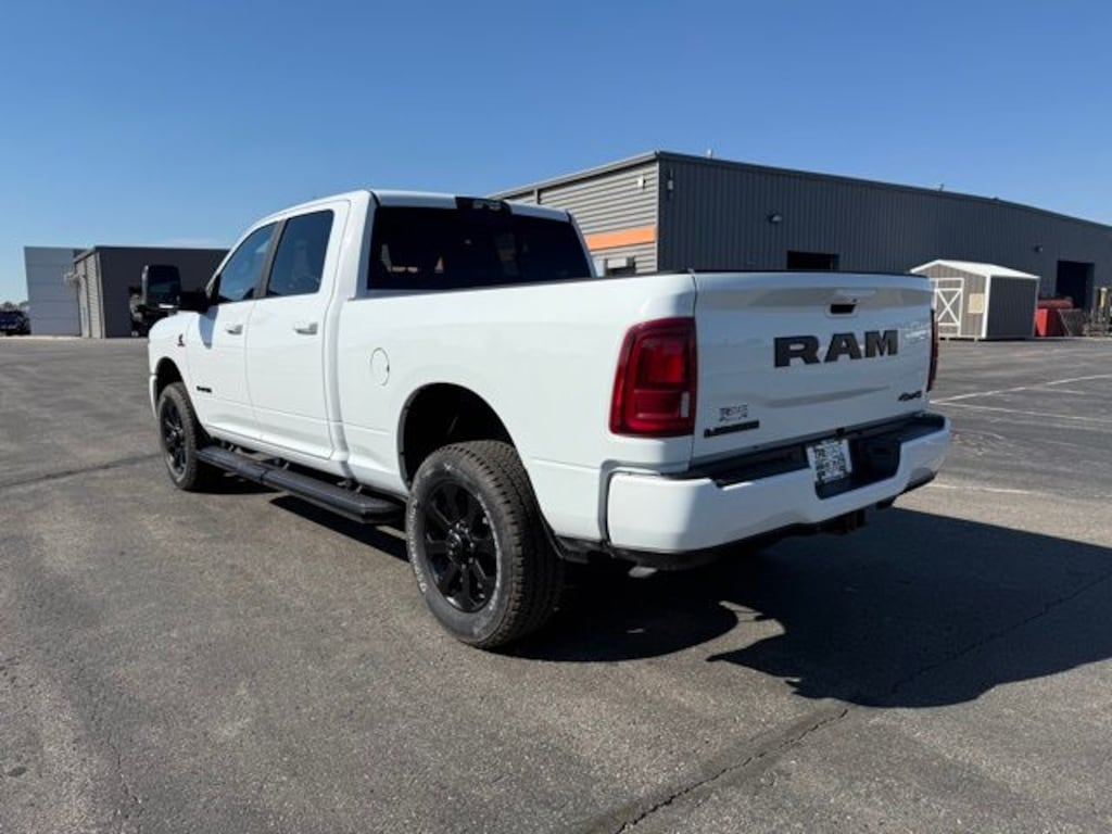 New 2026 Ram 2500 LARAMIE CREW CAB 4X4 6'4 BOX Pickup