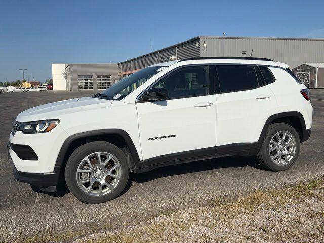 Used 2024 Jeep Compass Latitude Lux with VIN 3C4NJDFN2RT593776 for sale in Kansas City