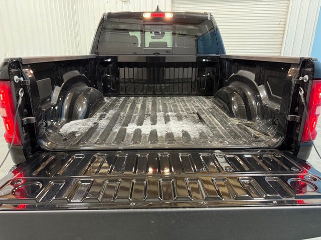 2025 RAM 1500 Laramie - Photo 9