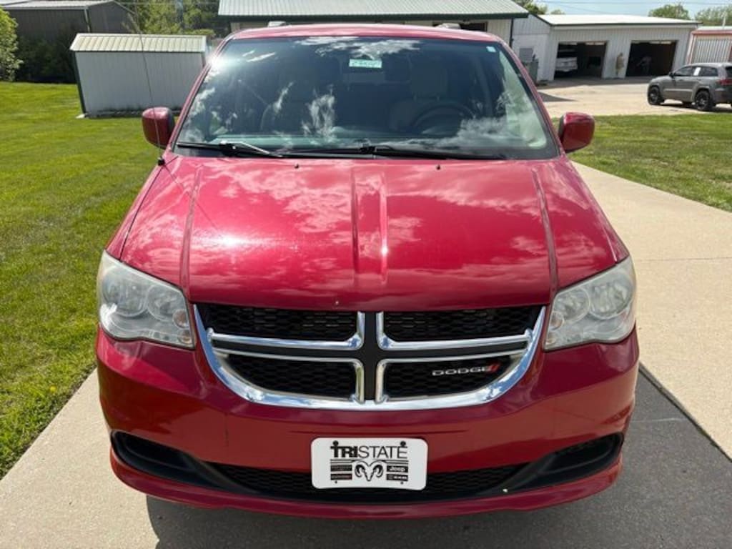 Used 2014 Dodge Grand Caravan SXT Van