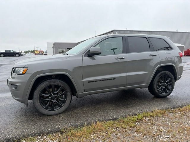 Used 2022 Jeep Grand Cherokee WK Laredo X with VIN 1C4RJFAG0NC139943 for sale in Kansas City