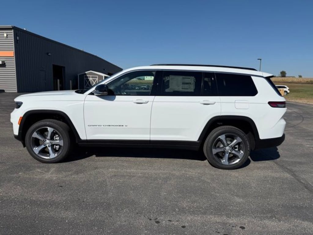 New 2025 Jeep Grand Cherokee L LIMITED 4X4 Sport Utility
