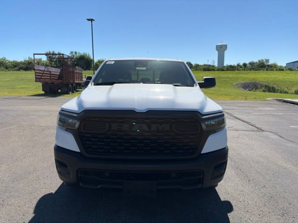 New 2026 Ram 1500 TRADESMAN CREW CAB 4X4 5'7 BOX Pickup
