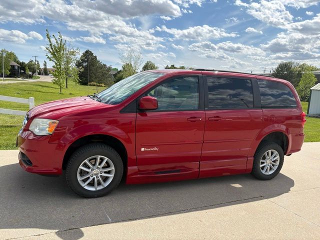 2014 Dodge Grand Caravan SXT's photo