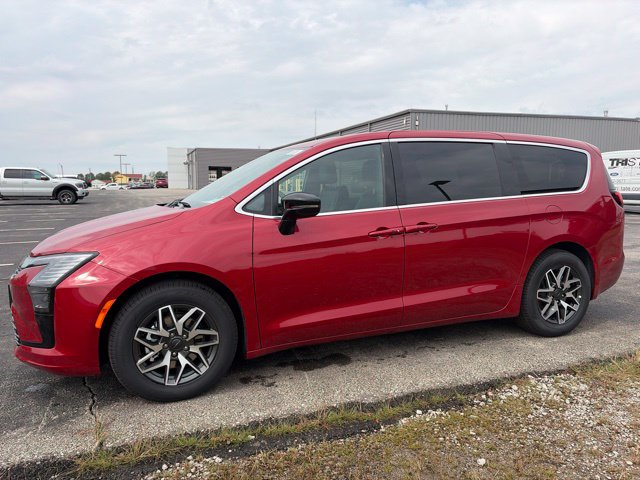 2027 Chrysler Pacifica