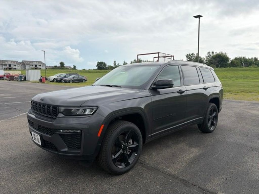 New 2026 Jeep Grand Cherokee L LIMITED 4X4 Sport Utility