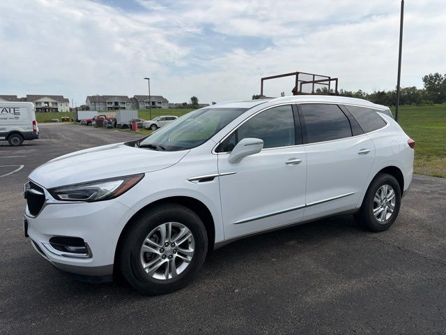2020 Buick Enclave Essence AWD's photo