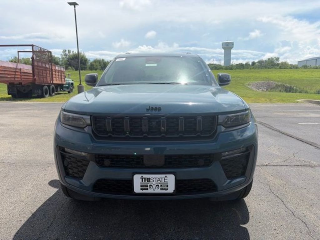 New 2026 Jeep Grand Cherokee L LIMITED RESERVE 4X4 Sport Utility