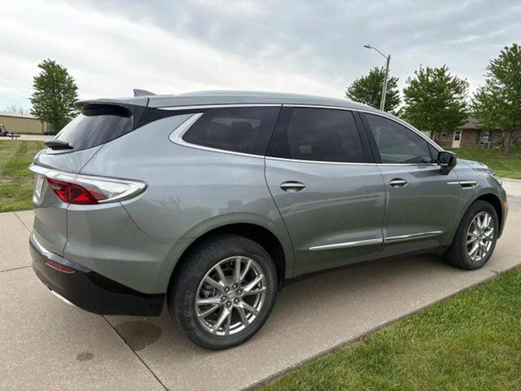 Used 2023 Buick Enclave Essence SUV