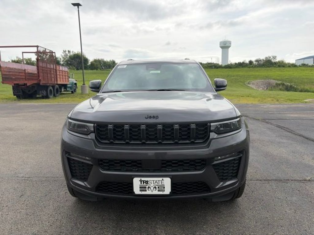 New 2026 Jeep Grand Cherokee L LIMITED 4X4 Sport Utility