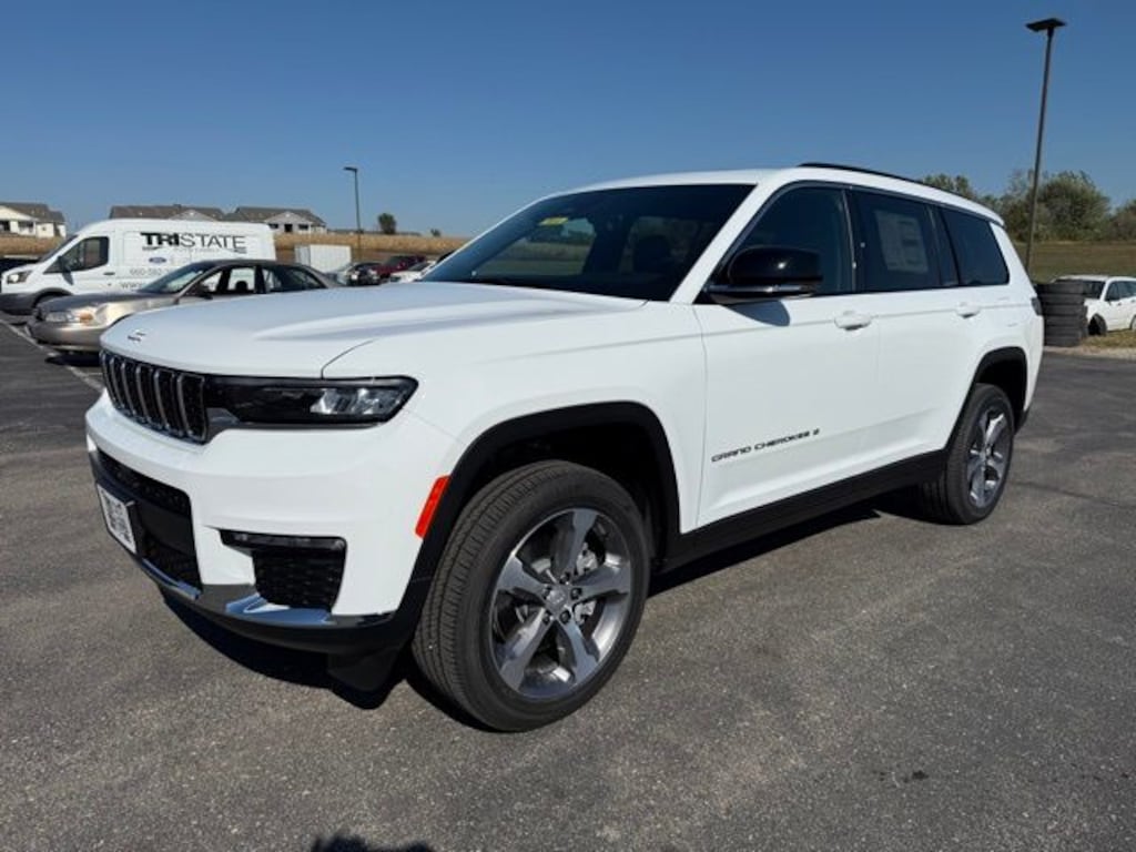 New 2025 Jeep Grand Cherokee L LIMITED 4X4 Sport Utility