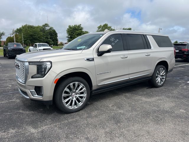 2024 GMC Yukon Denali AWD's photo