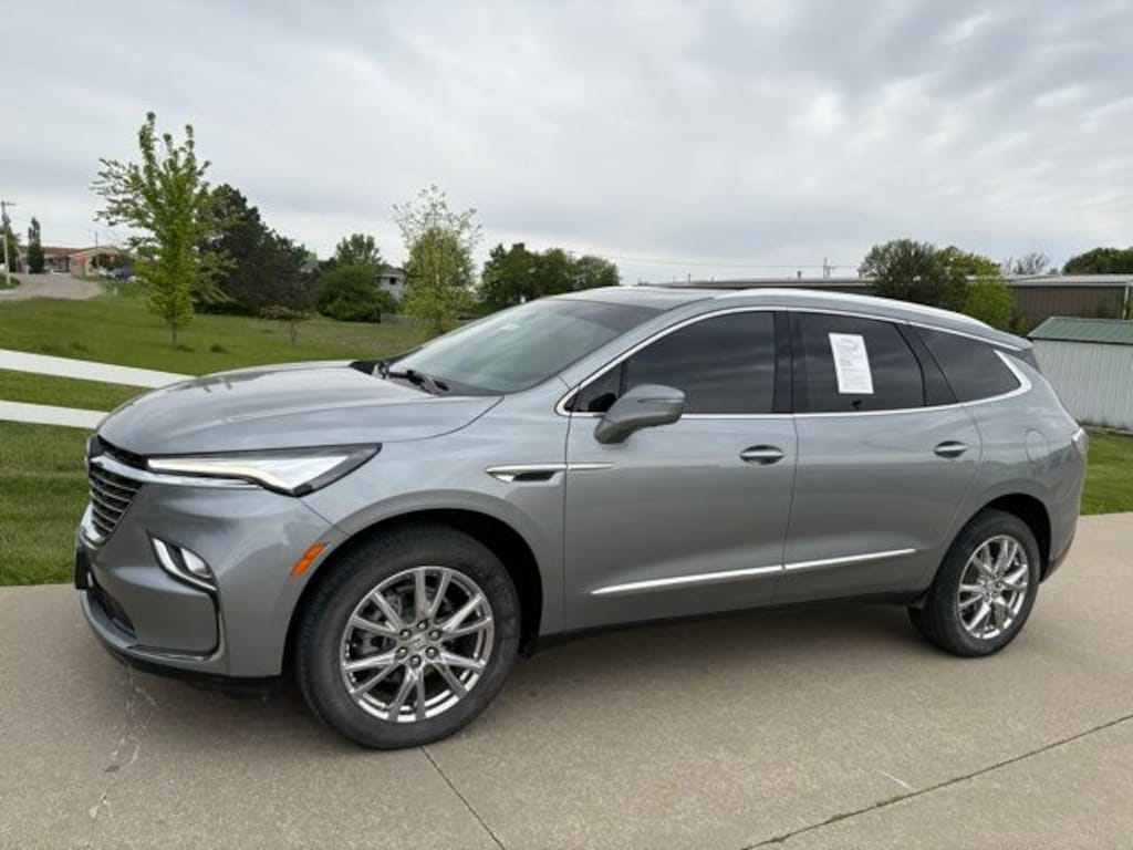 Used 2023 Buick Enclave Essence SUV