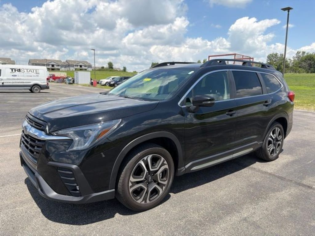 Used 2023 Subaru Ascent Limited 7-Passenger SUV