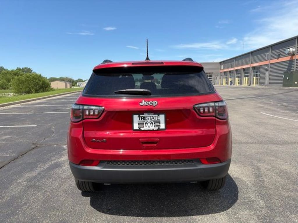 New 2026 Jeep Compass LATITUDE ALTITUDE 4X4 Sport Utility