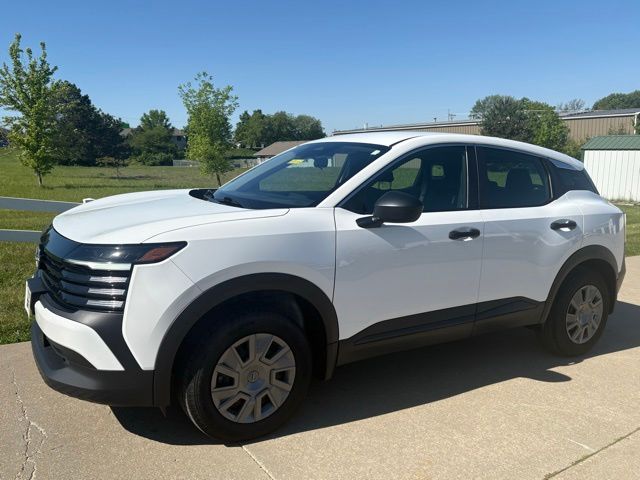 2025 Nissan Kicks 2.0 S AWD's photo