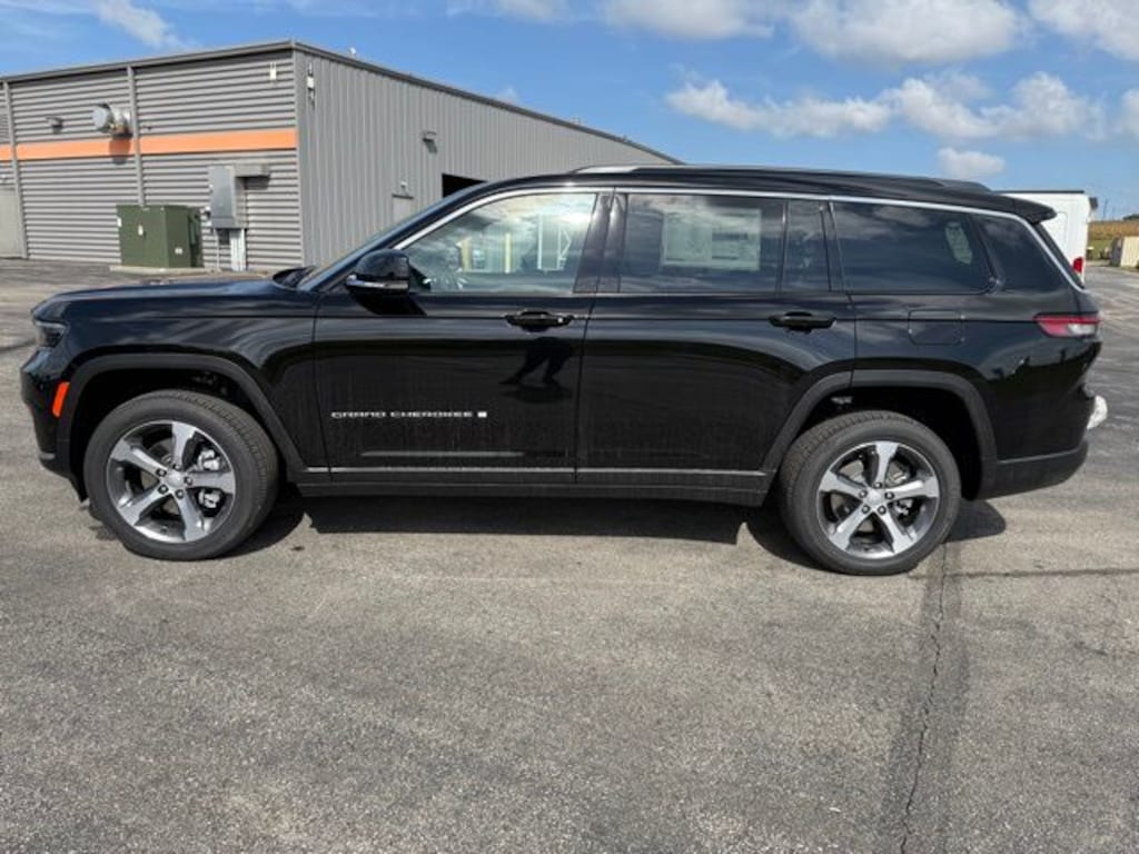 New 2025 Jeep Grand Cherokee L LIMITED 4X4 Sport Utility