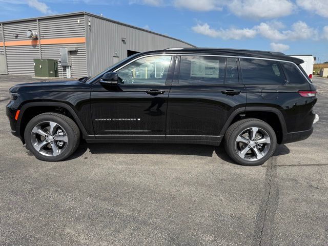 2025 Jeep Grand Cherokee L photo 4