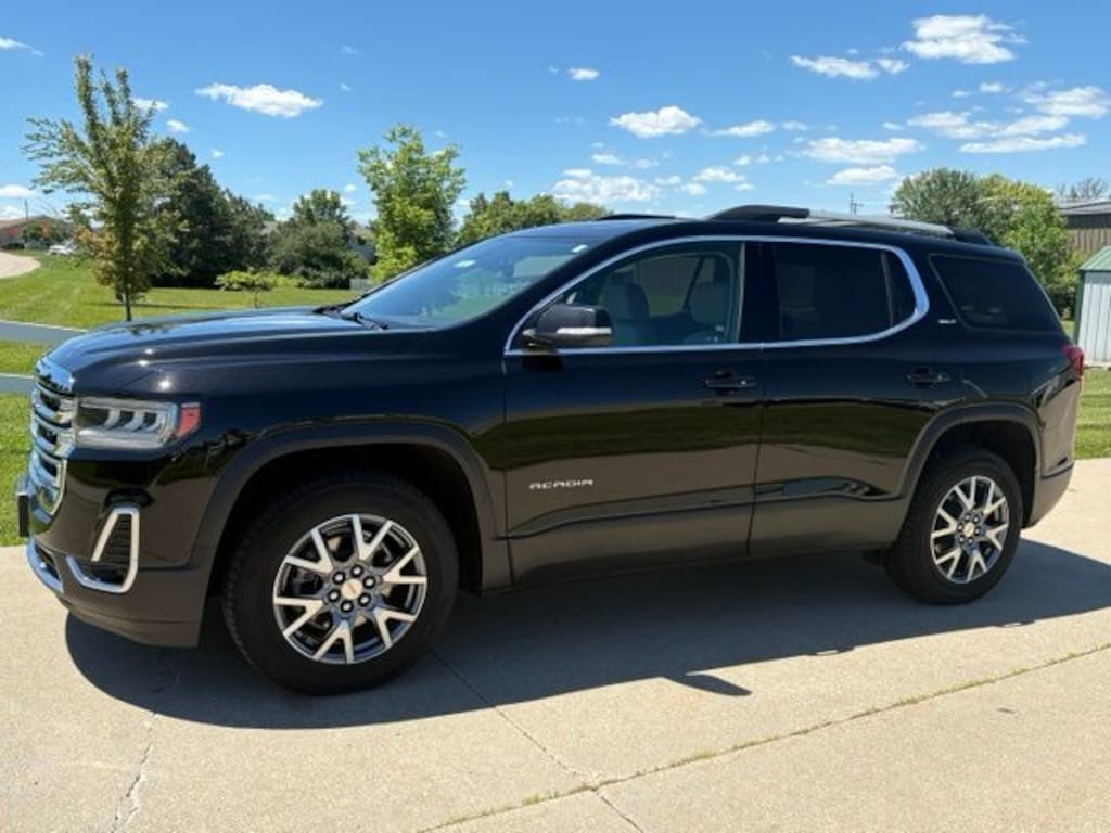 Used 2023 GMC Acadia SLT SUV