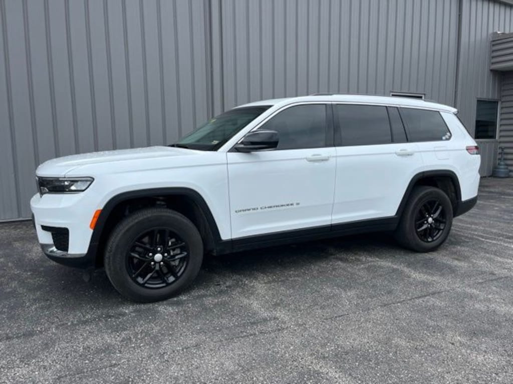 Used 2024 Jeep Grand Cherokee L Laredo SUV