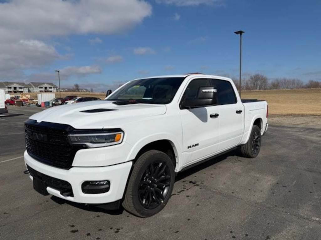 New 2026 Ram 1500 LIMITED CREW CAB 4X4 5'7 BOX Pickup