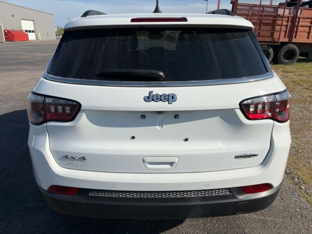 Used 2024 Jeep Compass Latitude Lux SUV