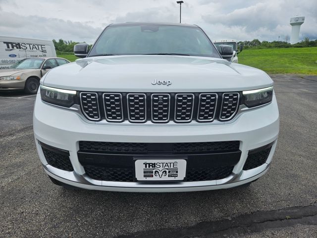 2021 Jeep Cherokee L Summit photo 2