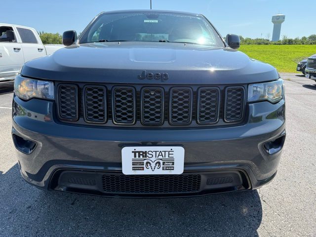 Used 2018 Jeep Grand Cherokee Altitude with VIN 1C4RJFAG6JC227180 for sale in Kansas City