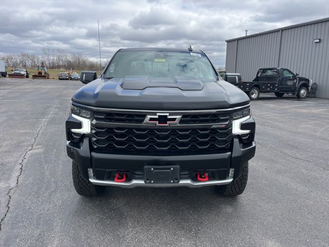 Used 2023 Chevrolet Silverado 1500 ZR2 with VIN 3GCUDHEL1PG110875 for sale in Kansas City