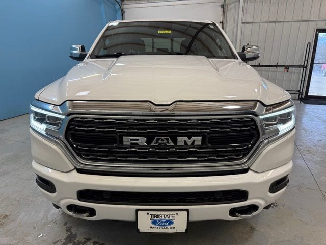 Used 2023 RAM Ram 1500 Pickup Limited with VIN 1C6SRFHT8PN669735 for sale in Kansas City
