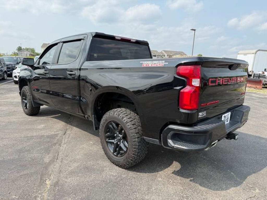 Used 2021 Chevrolet Silverado 1500 Custom Trail Boss Truck Crew Cab