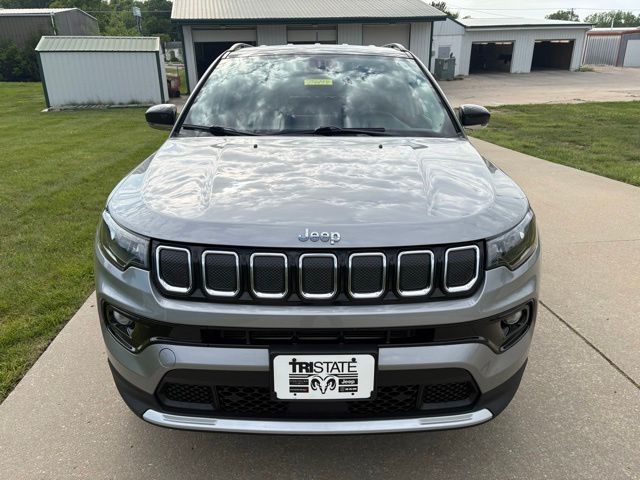 Used 2022 Jeep Compass Limited with VIN 3C4NJDCB5NT169027 for sale in Kansas City