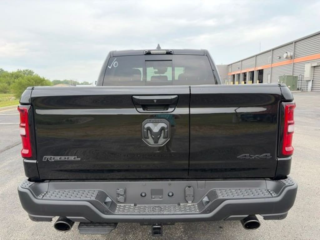 New 2026 Ram 1500 REBEL CREW CAB 4X4 5'7 BOX Pickup