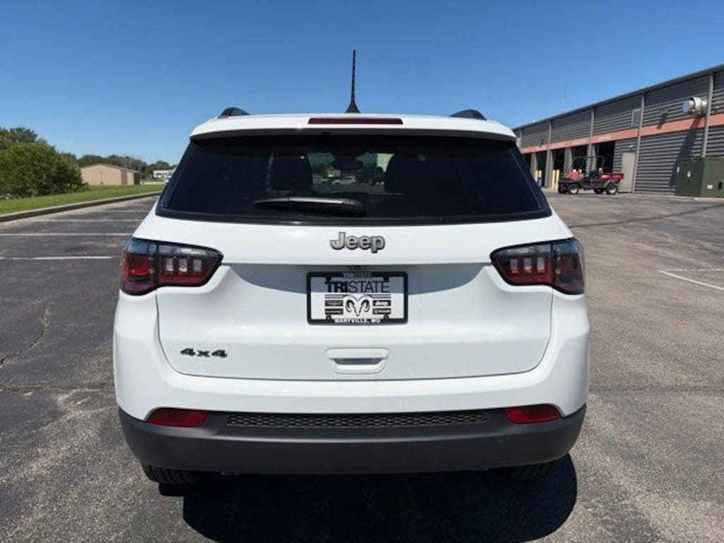 New 2026 Jeep Compass LATITUDE ALTITUDE 4X4 Sport Utility