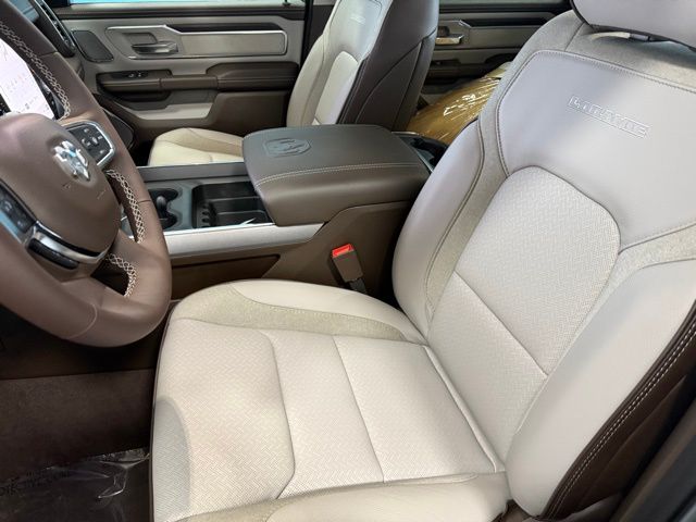 2025 RAM 1500 Laramie - Photo 15