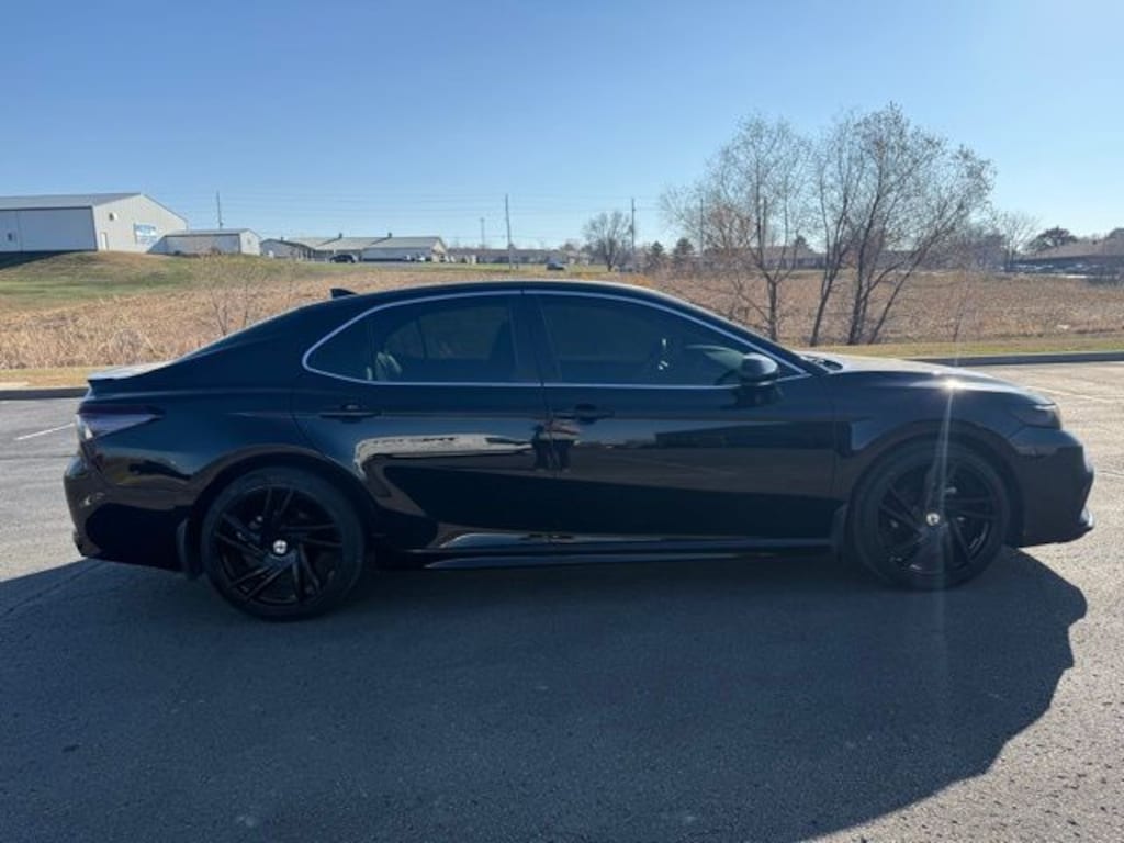 Used 2021 Toyota Camry SE Sedan