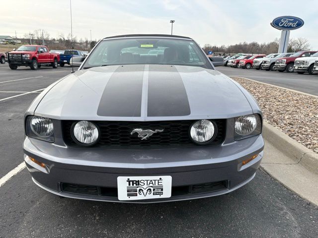 Used 2007 Ford Mustang GT Deluxe with VIN 1ZVFT85H075213409 for sale in Kansas City