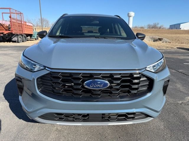 Used 2024 Ford Escape ST-Line with VIN 1FMCU9MN5RUA03411 for sale in Kansas City
