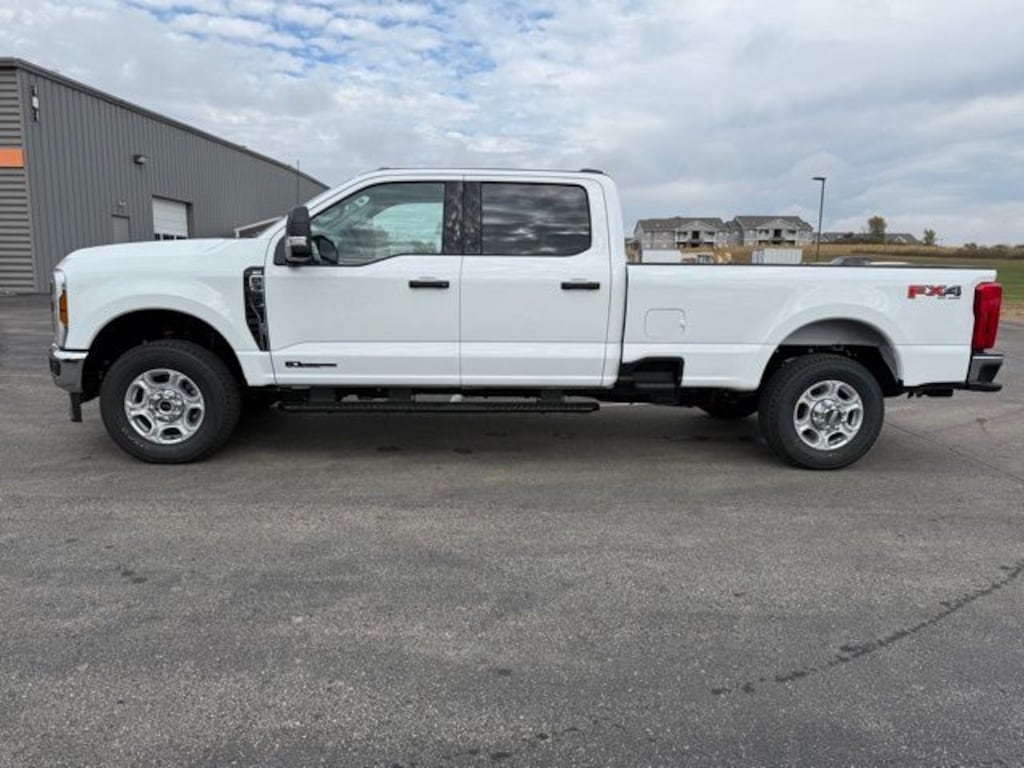 New 2026 Ford Super Duty F-350 XLT TRUCK
