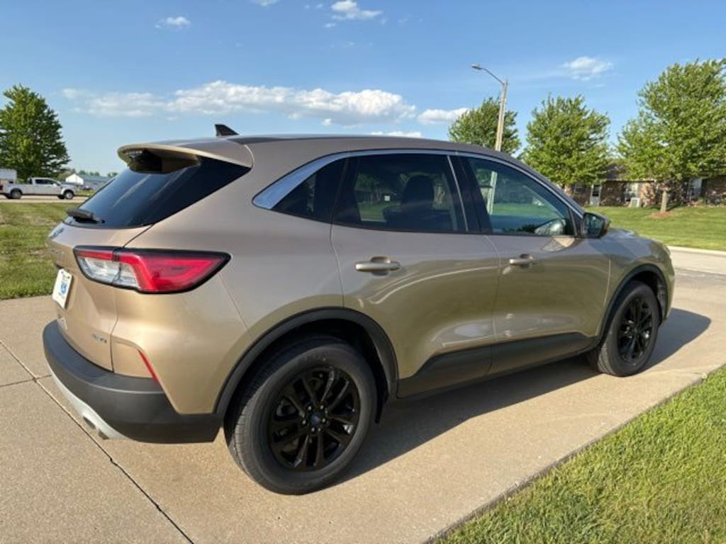 Used 2021 Ford Escape SE SUV