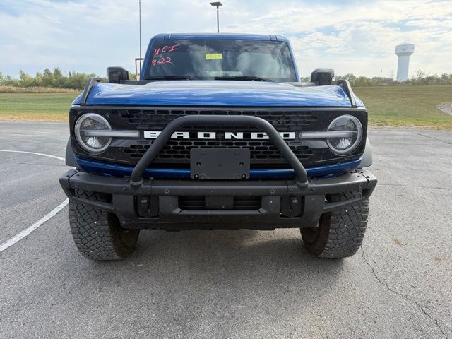 2021 Ford Bronco First Edition photo 2